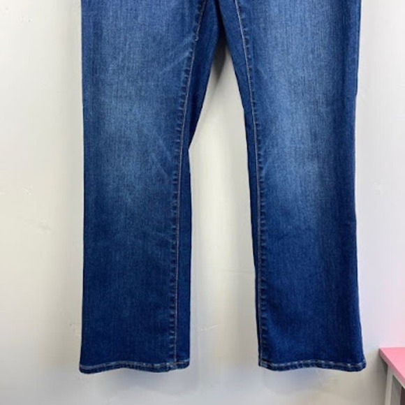 Madewell Cali Demi-Boot Jeans in Lockwood Wash Womens size 26 - Picture 4 of 9
